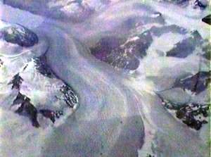 Un cours d' eau transform en glacier